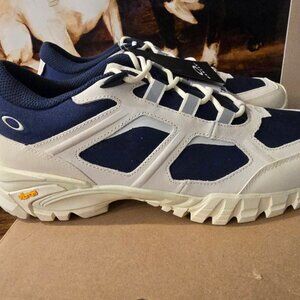 Oakley Sierra Terrain Team Navy FOF100541-6LE Mens US Size 10 Shoes Trail NEW